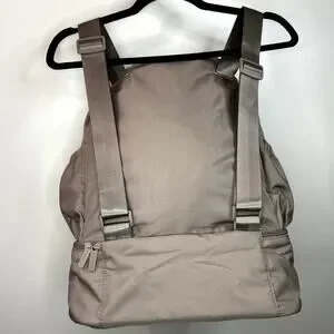 Beyond Yoga | Bags | Beyond Yoga Convertible Gym Bag  display picture 3